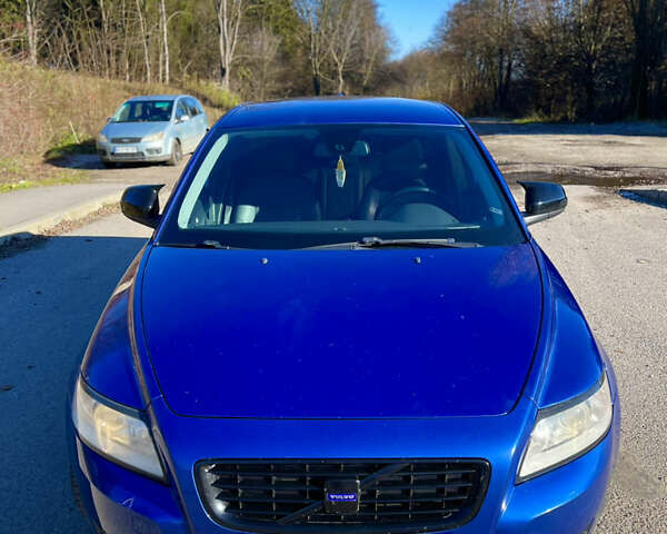 Синий Вольво В50, объемом двигателя 1.56 л и пробегом 291 тыс. км за 7000 $, фото 3 на Automoto.ua