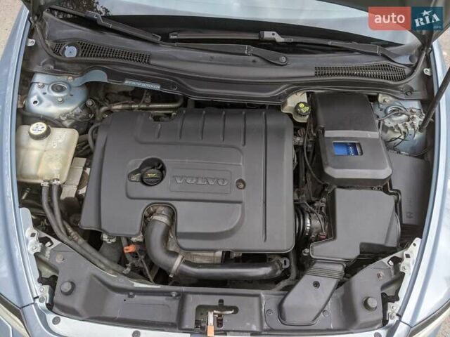 Синий Вольво В50, объемом двигателя 1.6 л и пробегом 301 тыс. км за 6300 $, фото 23 на Automoto.ua
