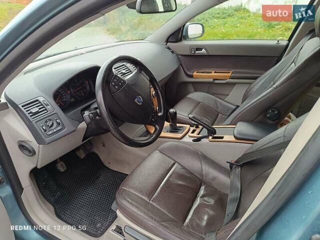 Синий Вольво В50, объемом двигателя 1.6 л и пробегом 260 тыс. км за 5000 $, фото 15 на Automoto.ua