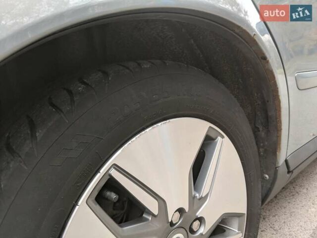 Синий Вольво В50, объемом двигателя 1.6 л и пробегом 301 тыс. км за 6300 $, фото 26 на Automoto.ua