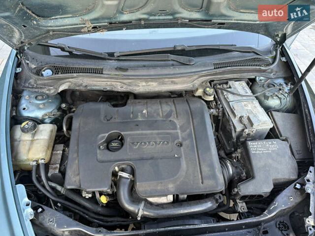 Синій Вольво V50, об'ємом двигуна 1.6 л та пробігом 260 тис. км за 4200 $, фото 10 на Automoto.ua