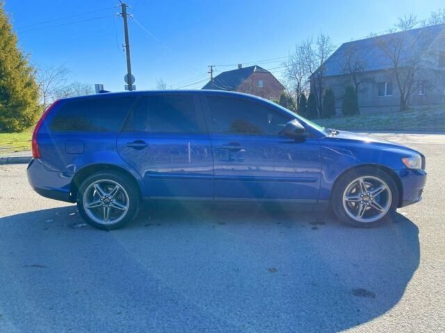 Синий Вольво В50, объемом двигателя 1.6 л и пробегом 291 тыс. км за 7000 $, фото 5 на Automoto.ua