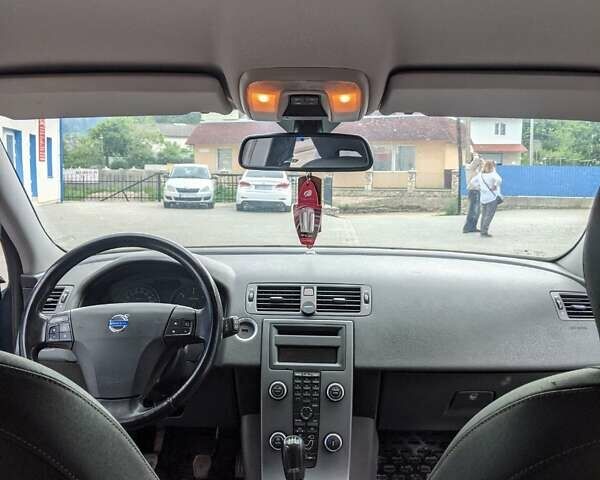 Синий Вольво В50, объемом двигателя 1.56 л и пробегом 267 тыс. км за 6900 $, фото 8 на Automoto.ua