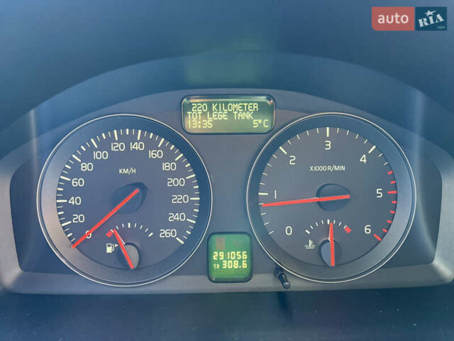 Синий Вольво В50, объемом двигателя 1.56 л и пробегом 291 тыс. км за 7000 $, фото 20 на Automoto.ua