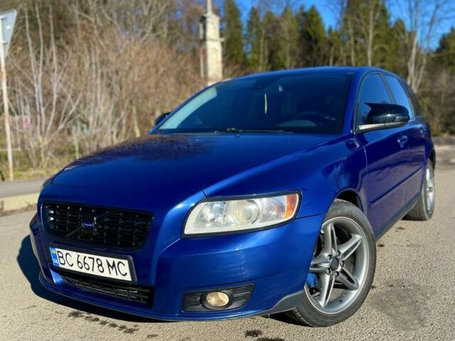 Синий Вольво В50, объемом двигателя 1.6 л и пробегом 291 тыс. км за 7000 $, фото 1 на Automoto.ua