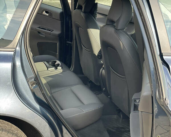 Вольво В50 2009 в Луцке на Automoto.ua Синий Вольво В50, объемом двигателя 1.6 л и пробегом 233 тыс. км за 6800 $, фото 15 на Automoto.ua