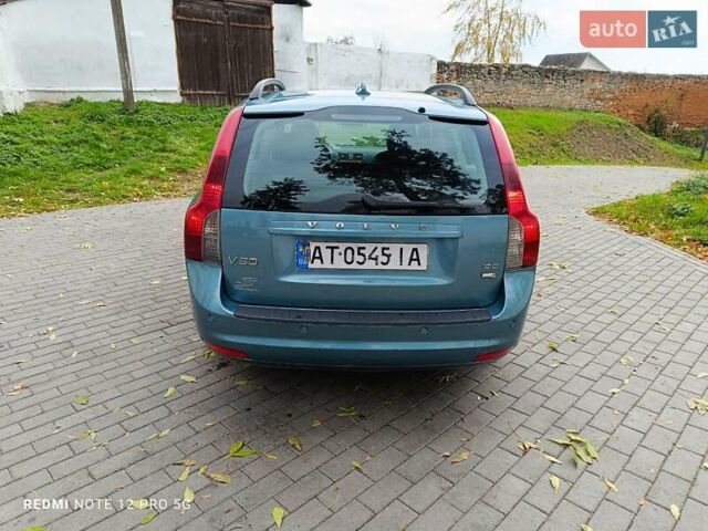 Синий Вольво В50, объемом двигателя 1.6 л и пробегом 260 тыс. км за 5000 $, фото 7 на Automoto.ua