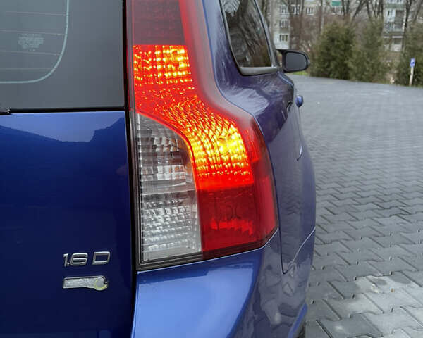 Синій Вольво V50, об'ємом двигуна 1.56 л та пробігом 292 тис. км за 6700 $, фото 13 на Automoto.ua