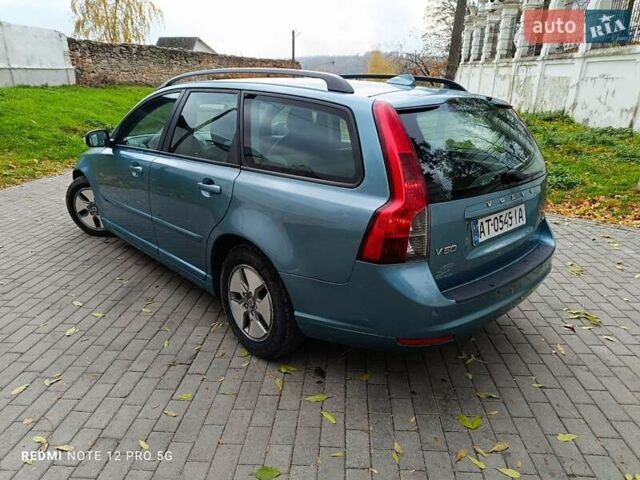 Синий Вольво В50, объемом двигателя 1.56 л и пробегом 260 тыс. км за 5500 $, фото 5 на Automoto.ua