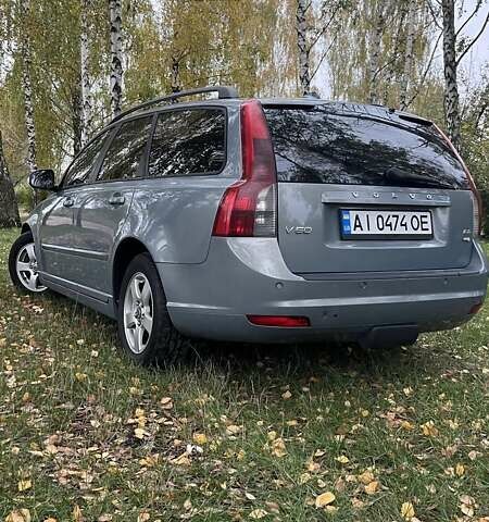 Синий Вольво В50, объемом двигателя 1.56 л и пробегом 200 тыс. км за 7022 $, фото 10 на Automoto.ua