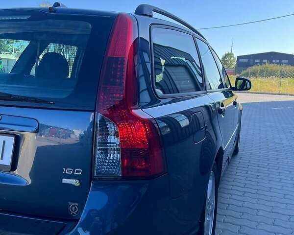 Синій Вольво V50, об'ємом двигуна 1.6 л та пробігом 228 тис. км за 6800 $, фото 8 на Automoto.ua