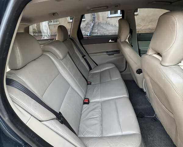 Синий Вольво В50, объемом двигателя 1.6 л и пробегом 260 тыс. км за 8300 $, фото 6 на Automoto.ua