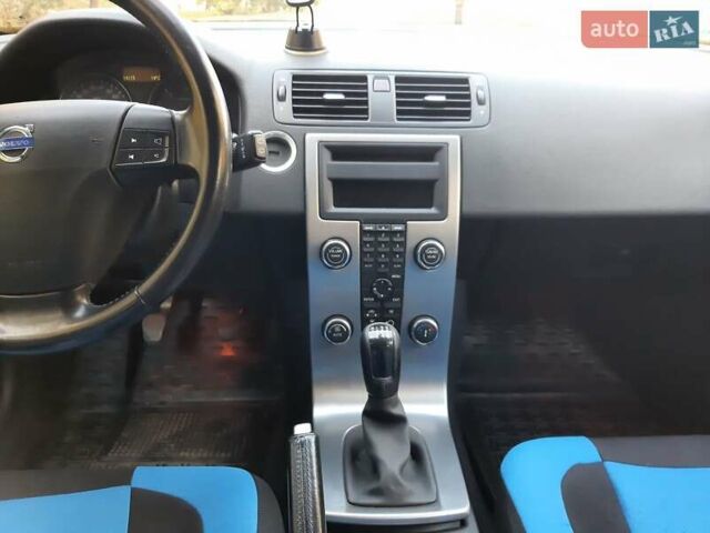 Синий Вольво В50, объемом двигателя 2 л и пробегом 230 тыс. км за 7200 $, фото 8 на Automoto.ua