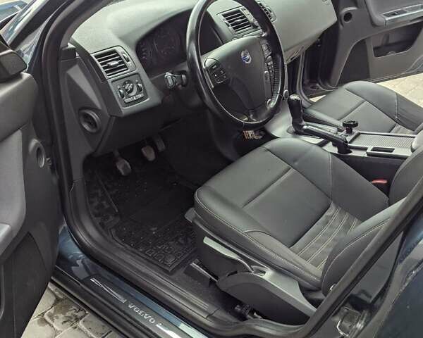 Синий Вольво В50, объемом двигателя 1.56 л и пробегом 267 тыс. км за 6900 $, фото 18 на Automoto.ua