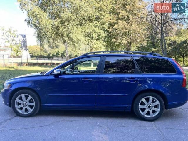 Синий Вольво В50, объемом двигателя 2 л и пробегом 230 тыс. км за 7200 $, фото 3 на Automoto.ua