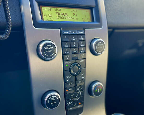 Синій Вольво V50, об'ємом двигуна 1.56 л та пробігом 292 тис. км за 6700 $, фото 20 на Automoto.ua