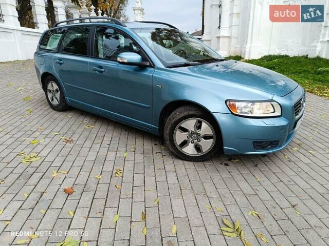 Синий Вольво В50, объемом двигателя 1.6 л и пробегом 260 тыс. км за 5000 $, фото 9 на Automoto.ua