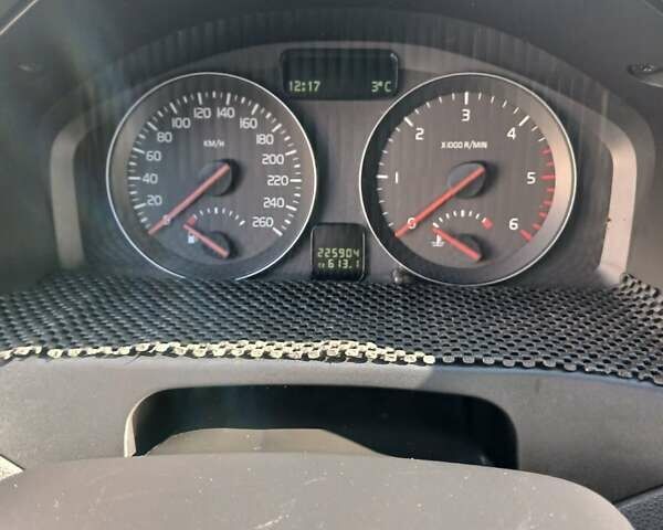 Синий Вольво В50, объемом двигателя 1.56 л и пробегом 225 тыс. км за 7500 $, фото 13 на Automoto.ua