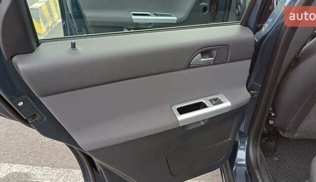 Синій Вольво V50, об'ємом двигуна 1.56 л та пробігом 225 тис. км за 8100 $, фото 13 на Automoto.ua