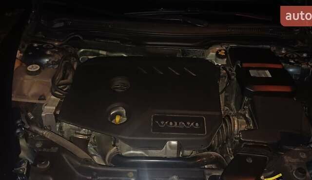 Синій Вольво V50, об'ємом двигуна 1.56 л та пробігом 225 тис. км за 8100 $, фото 21 на Automoto.ua