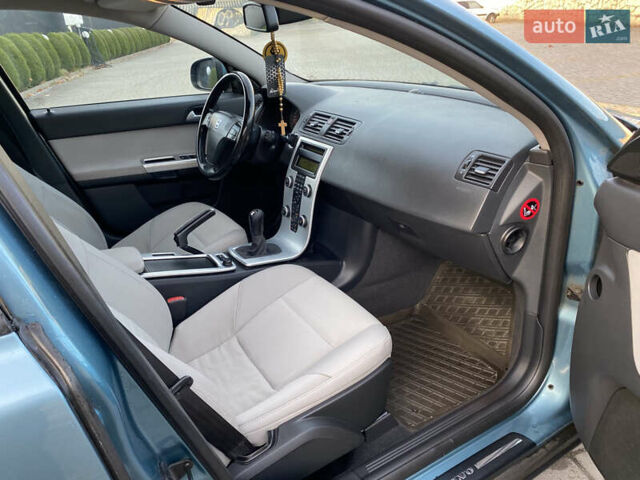 Синий Вольво В50, объемом двигателя 1.6 л и пробегом 212 тыс. км за 7200 $, фото 20 на Automoto.ua