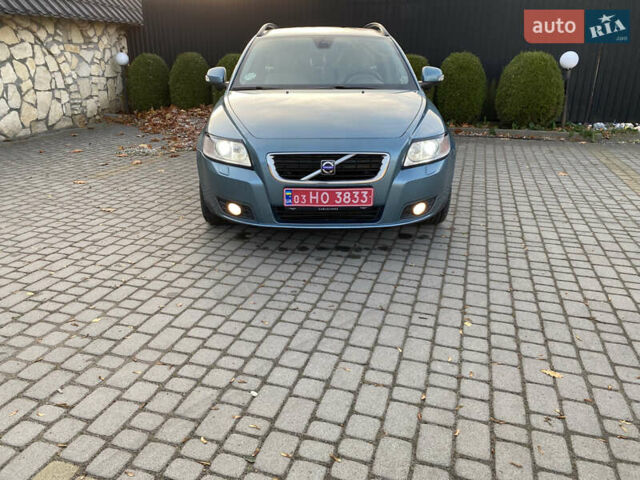 Синий Вольво В50, объемом двигателя 1.6 л и пробегом 212 тыс. км за 7200 $, фото 5 на Automoto.ua