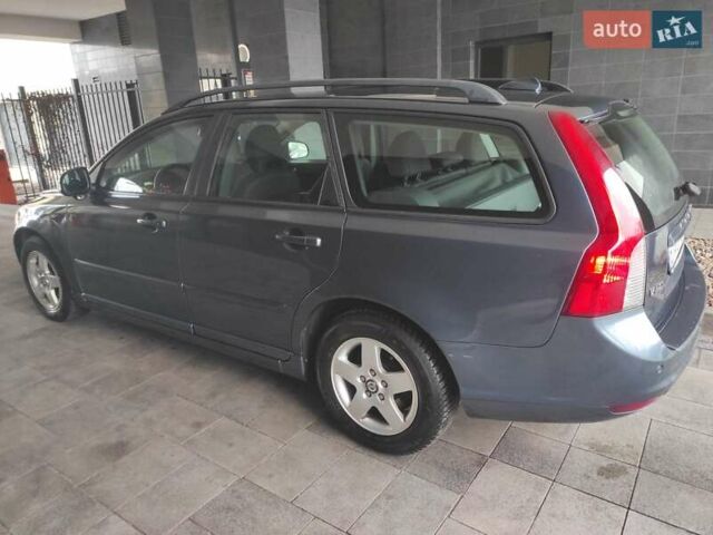 Синий Вольво В50, объемом двигателя 1.6 л и пробегом 226 тыс. км за 7499 $, фото 3 на Automoto.ua