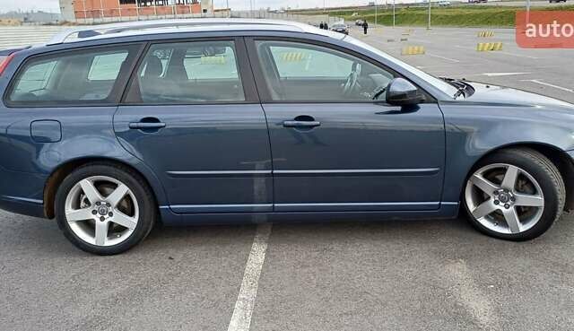 Синій Вольво V50, об'ємом двигуна 1.56 л та пробігом 225 тис. км за 8100 $, фото 8 на Automoto.ua