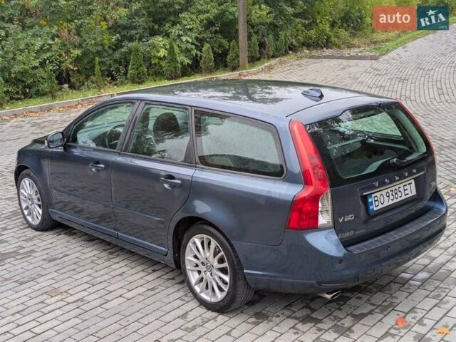 Синий Вольво В50, объемом двигателя 2.5 л и пробегом 235 тыс. км за 7900 $, фото 9 на Automoto.ua