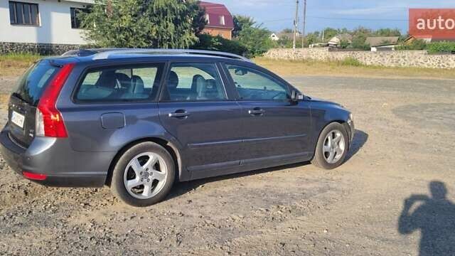 Синий Вольво В50, объемом двигателя 1.56 л и пробегом 228 тыс. км за 5800 $, фото 9 на Automoto.ua