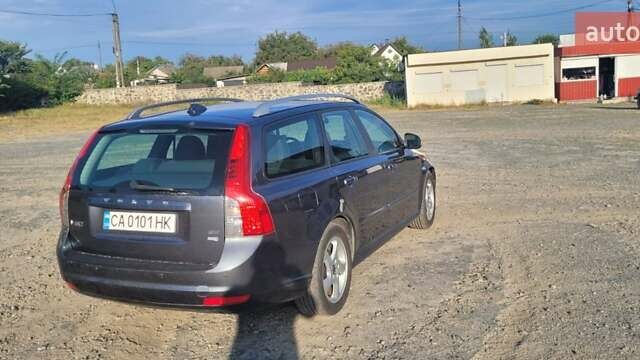 Синий Вольво В50, объемом двигателя 1.56 л и пробегом 228 тыс. км за 5800 $, фото 8 на Automoto.ua