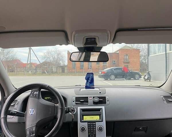 Синій Вольво V50, об'ємом двигуна 1.56 л та пробігом 292 тис. км за 6800 $, фото 4 на Automoto.ua