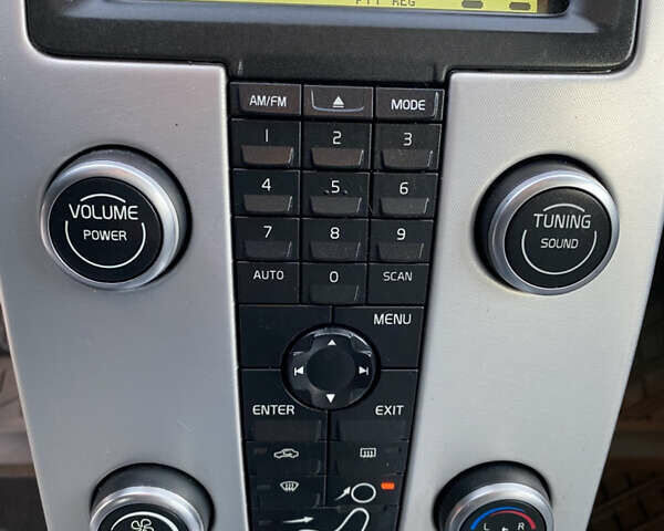 Синий Вольво В50, объемом двигателя 1.6 л и пробегом 212 тыс. км за 7200 $, фото 41 на Automoto.ua