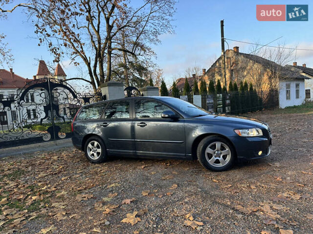 Синий Вольво В50, объемом двигателя 1.6 л и пробегом 234 тыс. км за 8300 $, фото 9 на Automoto.ua