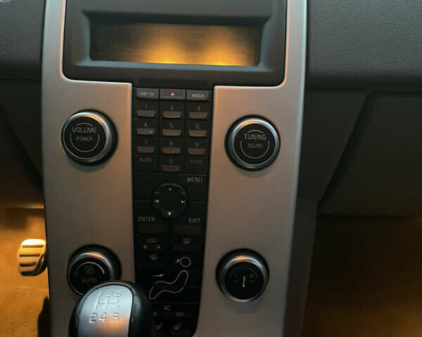 Синій Вольво V50, об'ємом двигуна 1.56 л та пробігом 249 тис. км за 7300 $, фото 7 на Automoto.ua