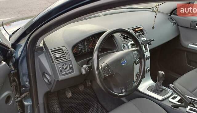 Синій Вольво V50, об'ємом двигуна 1.56 л та пробігом 225 тис. км за 8100 $, фото 10 на Automoto.ua