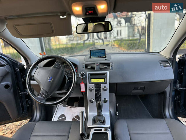 Синий Вольво В50, объемом двигателя 1.6 л и пробегом 234 тыс. км за 8300 $, фото 34 на Automoto.ua