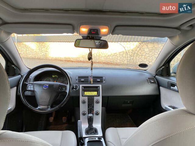 Синий Вольво В50, объемом двигателя 1.6 л и пробегом 212 тыс. км за 7200 $, фото 27 на Automoto.ua