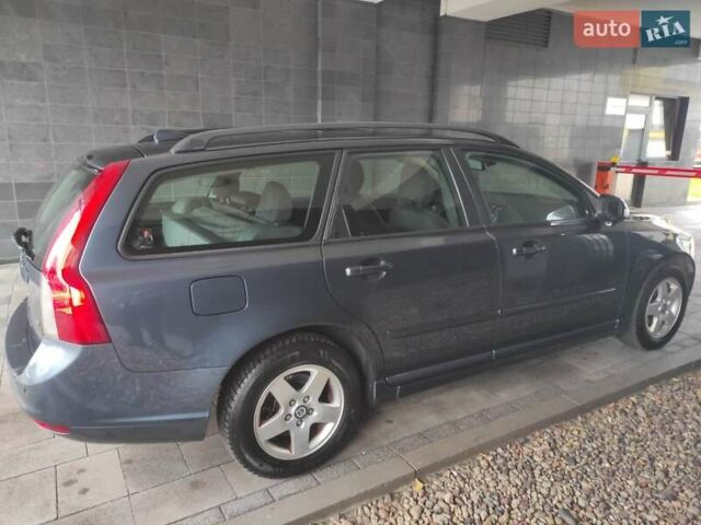 Синий Вольво В50, объемом двигателя 1.6 л и пробегом 226 тыс. км за 7499 $, фото 7 на Automoto.ua