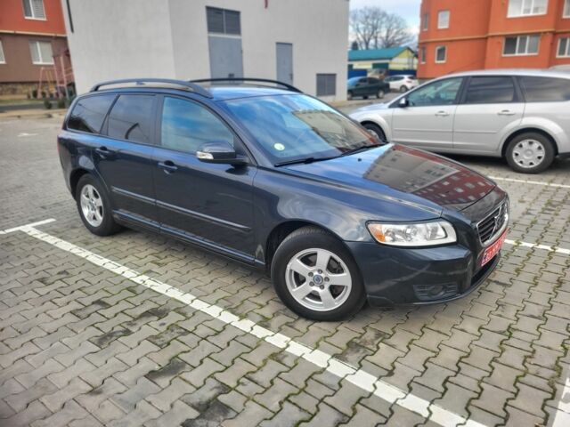 Синій Вольво V50, об'ємом двигуна 1.6 л та пробігом 222 тис. км за 7300 $, фото 2 на Automoto.ua