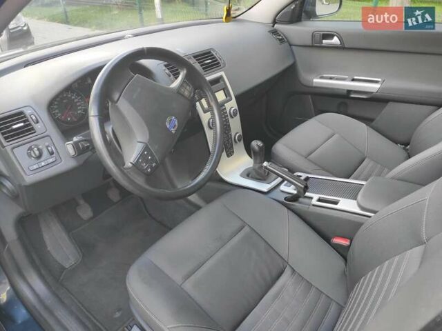 Синий Вольво В50, объемом двигателя 1.6 л и пробегом 226 тыс. км за 7499 $, фото 15 на Automoto.ua