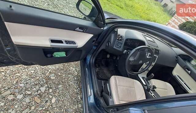 Синий Вольво В50, объемом двигателя 1.56 л и пробегом 270 тыс. км за 8300 $, фото 7 на Automoto.ua