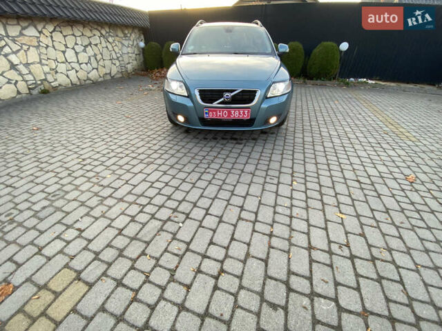 Синий Вольво В50, объемом двигателя 1.6 л и пробегом 212 тыс. км за 7200 $, фото 4 на Automoto.ua