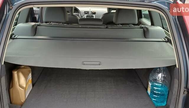 Синій Вольво V50, об'ємом двигуна 1.56 л та пробігом 225 тис. км за 8100 $, фото 16 на Automoto.ua