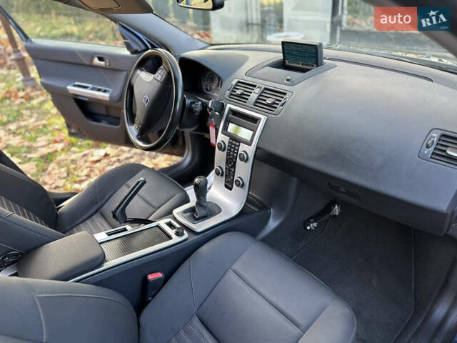 Синий Вольво В50, объемом двигателя 1.6 л и пробегом 234 тыс. км за 8300 $, фото 38 на Automoto.ua