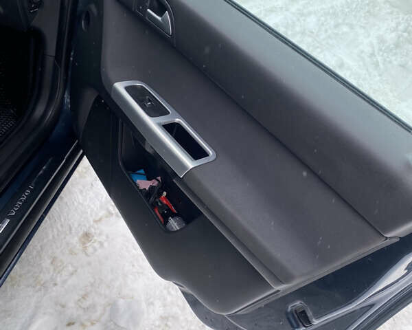 Синій Вольво V50, об'ємом двигуна 2 л та пробігом 324 тис. км за 7600 $, фото 14 на Automoto.ua