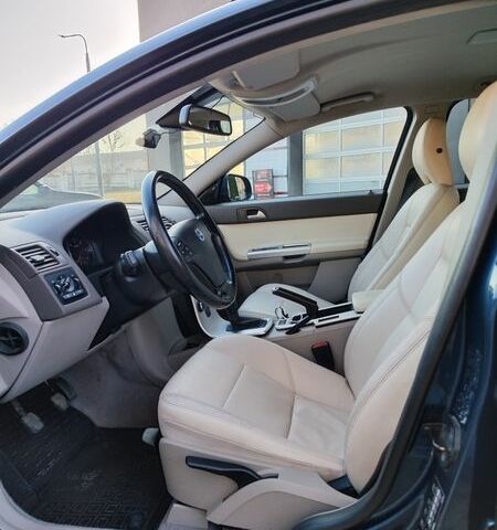 Синий Вольво В50, объемом двигателя 1.6 л и пробегом 267 тыс. км за 7199 $, фото 55 на Automoto.ua