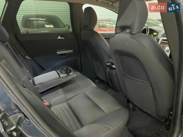 Синий Вольво В50, объемом двигателя 1.6 л и пробегом 279 тыс. км за 6850 $, фото 2 на Automoto.ua