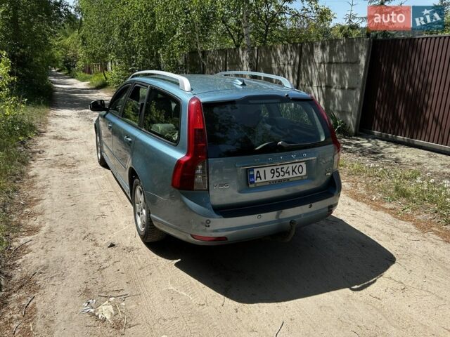 Синій Вольво V50, об'ємом двигуна 1.6 л та пробігом 275 тис. км за 7300 $, фото 2 на Automoto.ua
