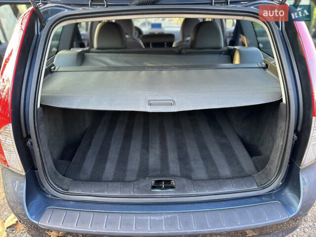 Синий Вольво В50, объемом двигателя 1.6 л и пробегом 234 тыс. км за 8300 $, фото 28 на Automoto.ua